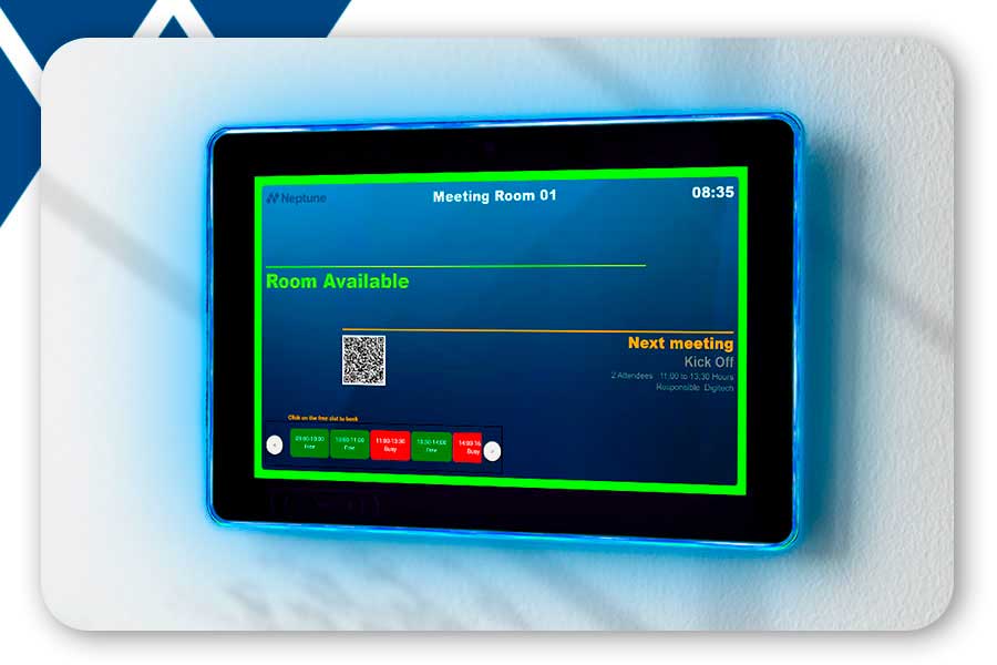 Demonstração do booking display do Neptune instalado em um dispositivo dentro de um escritório.